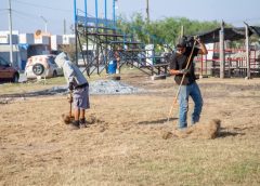 Realiza Ayuntamiento de Valle Hermoso limpieza en el Campo de la Liga Pequeña. 