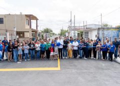*El Presidente Municipal Dr. Alberto Alanís inaugura obra de pavimentación en la colonia Arboledas*